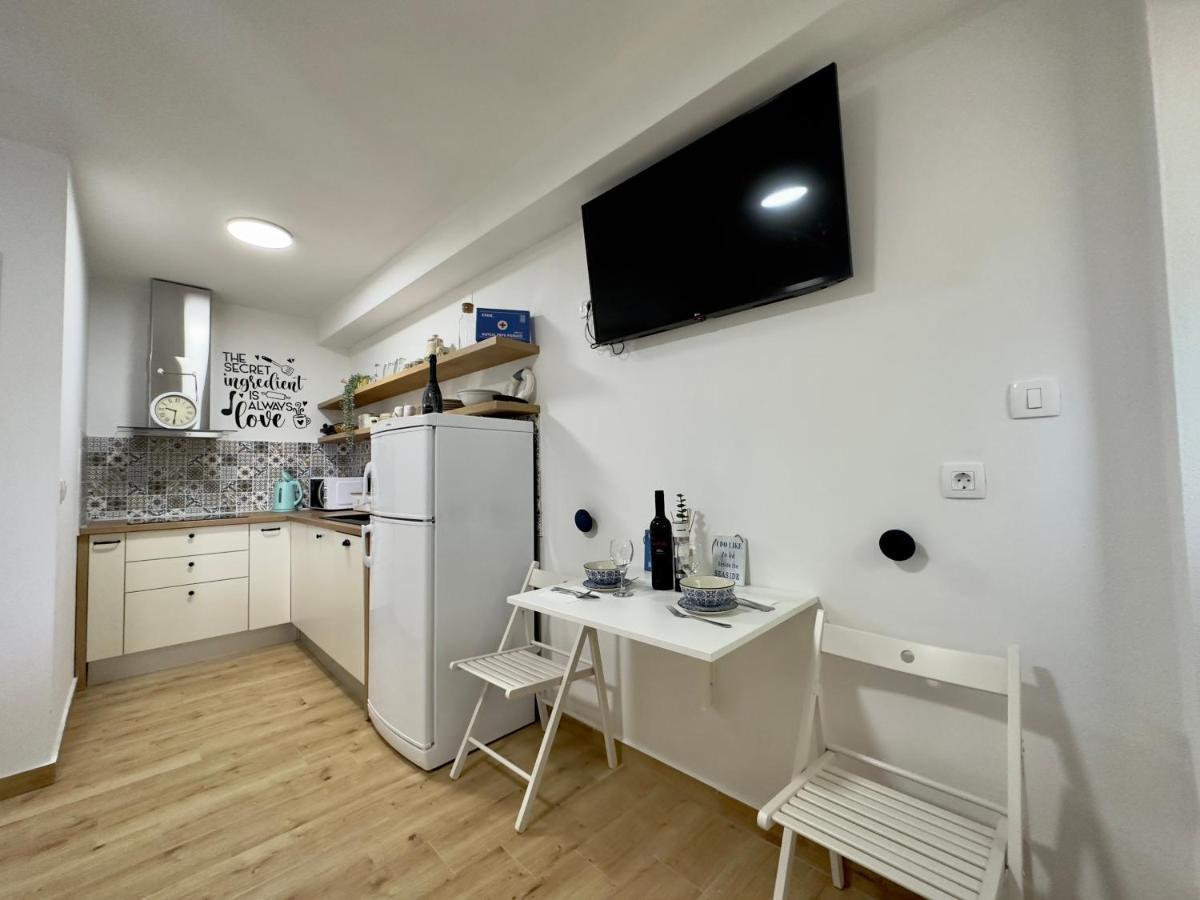Matek Family & Studio Apartment Rovanjska Esterno foto